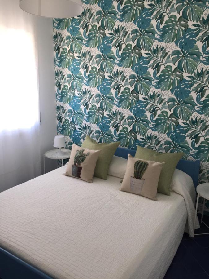 Casa Vacanze Playa 54 卡斯泰拉马莱 外观 照片