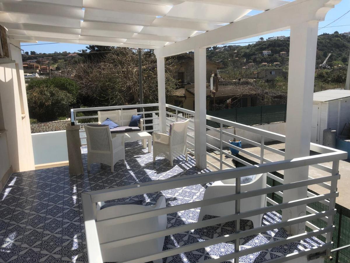 Casa Vacanze Playa 54 卡斯泰拉马莱 外观 照片
