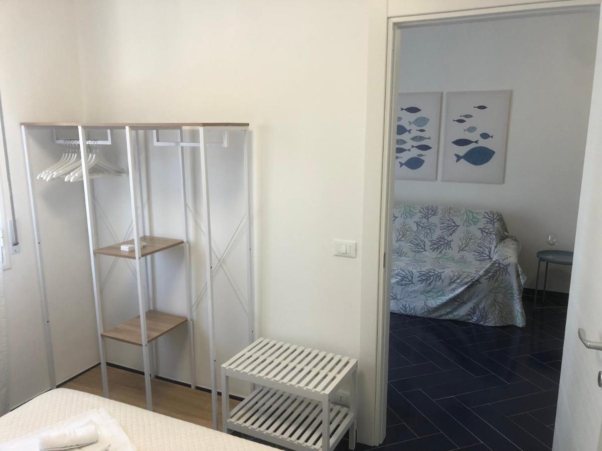 Casa Vacanze Playa 54 卡斯泰拉马莱 外观 照片