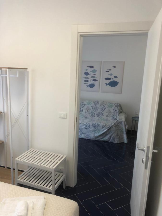 Casa Vacanze Playa 54 卡斯泰拉马莱 外观 照片